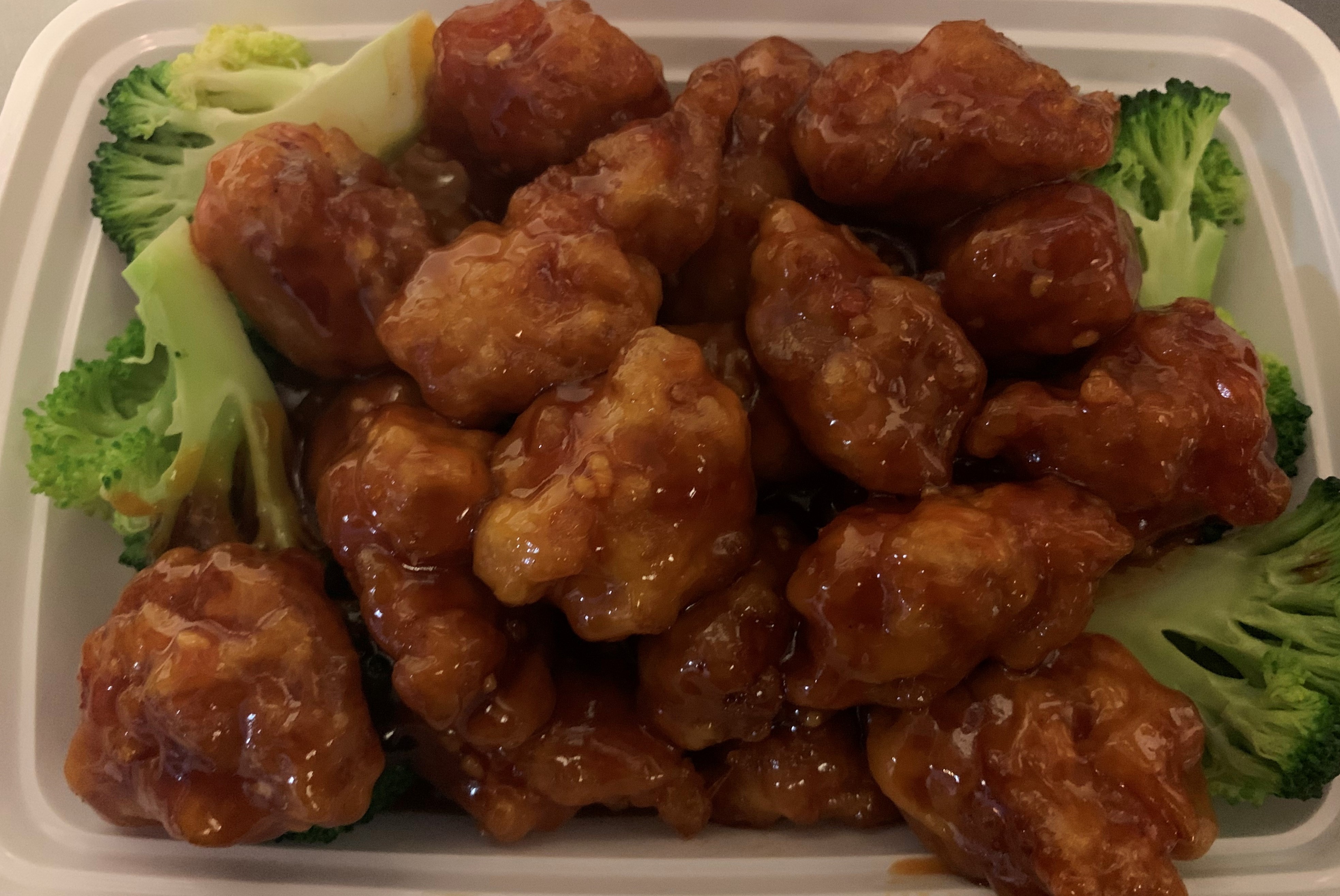 Order S2.左宗鸡 / General Tso's Chicken food online from China King store, Lansdale on bringmethat.com