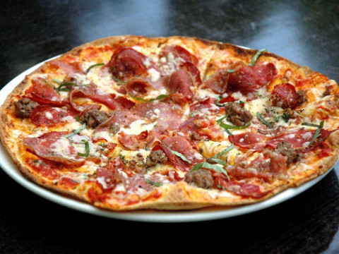 Order Salumi Pizza food online from Village Market store, Grosse Pointe on bringmethat.com