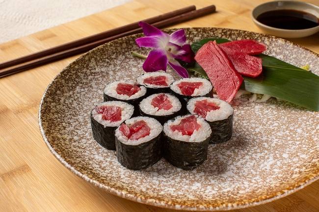 Order Tuna Roll food online from Yama Sushi Roll House store, Virginia Beach on bringmethat.com
