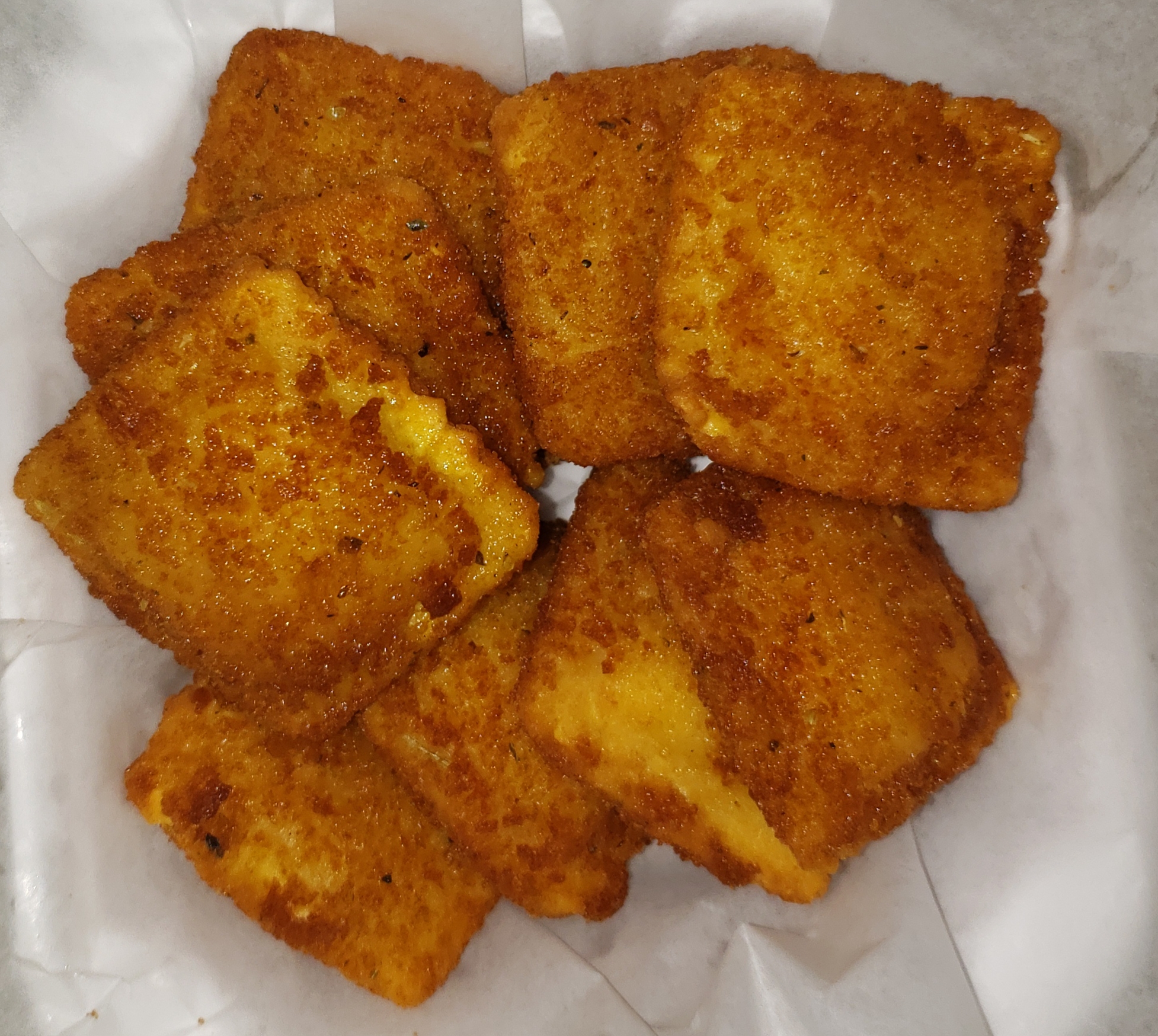 Order Fried Ravioli 10 food online from Pizza Mart store, Baltimore on bringmethat.com