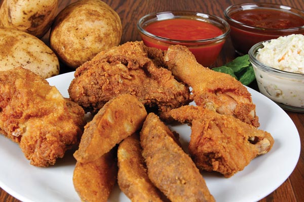 Order 4 Pieces Chicken Dinner food online from Gionino's Pizzeria store, Aurora on bringmethat.com