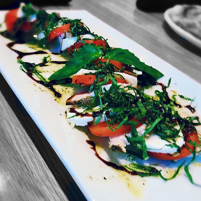 Order Caprese Salad food online from NAPA Wood Fired Pizzeria store, Rochester on bringmethat.com