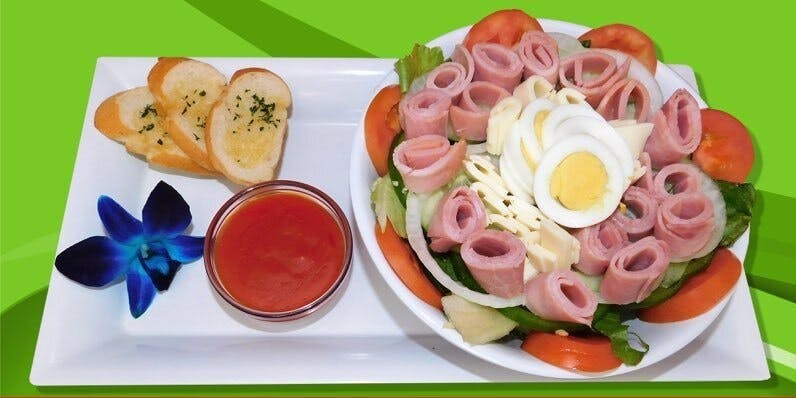 Order Italian Salad - Salad food online from Pizza Express store, Trenton on bringmethat.com