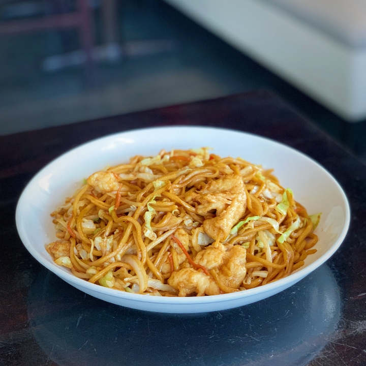 Order Lo Mein food online from Kung Pao Bistro store, West Hollywood on bringmethat.com