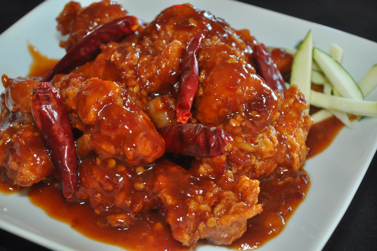 Order 4. Hot and Spicy Chicken Combo Meal food online from King's Asian Chef store, Springfield on bringmethat.com