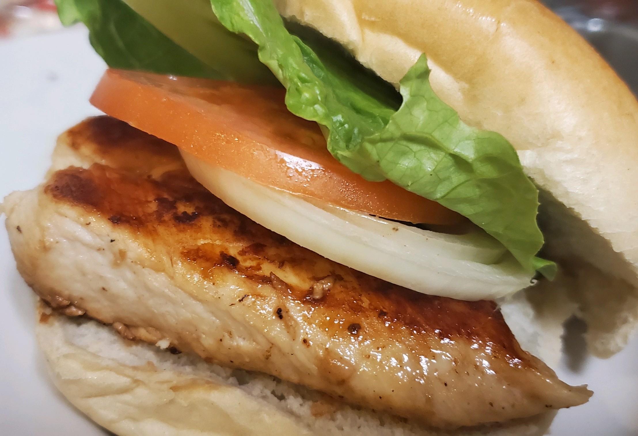 Order Grilled Chicken Sandwich food online from Knuckles Knockout Grill store, Rochester on bringmethat.com