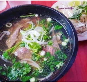 Order P05. Pho Rare Steak food online from Boling Pho store, Escondido on bringmethat.com