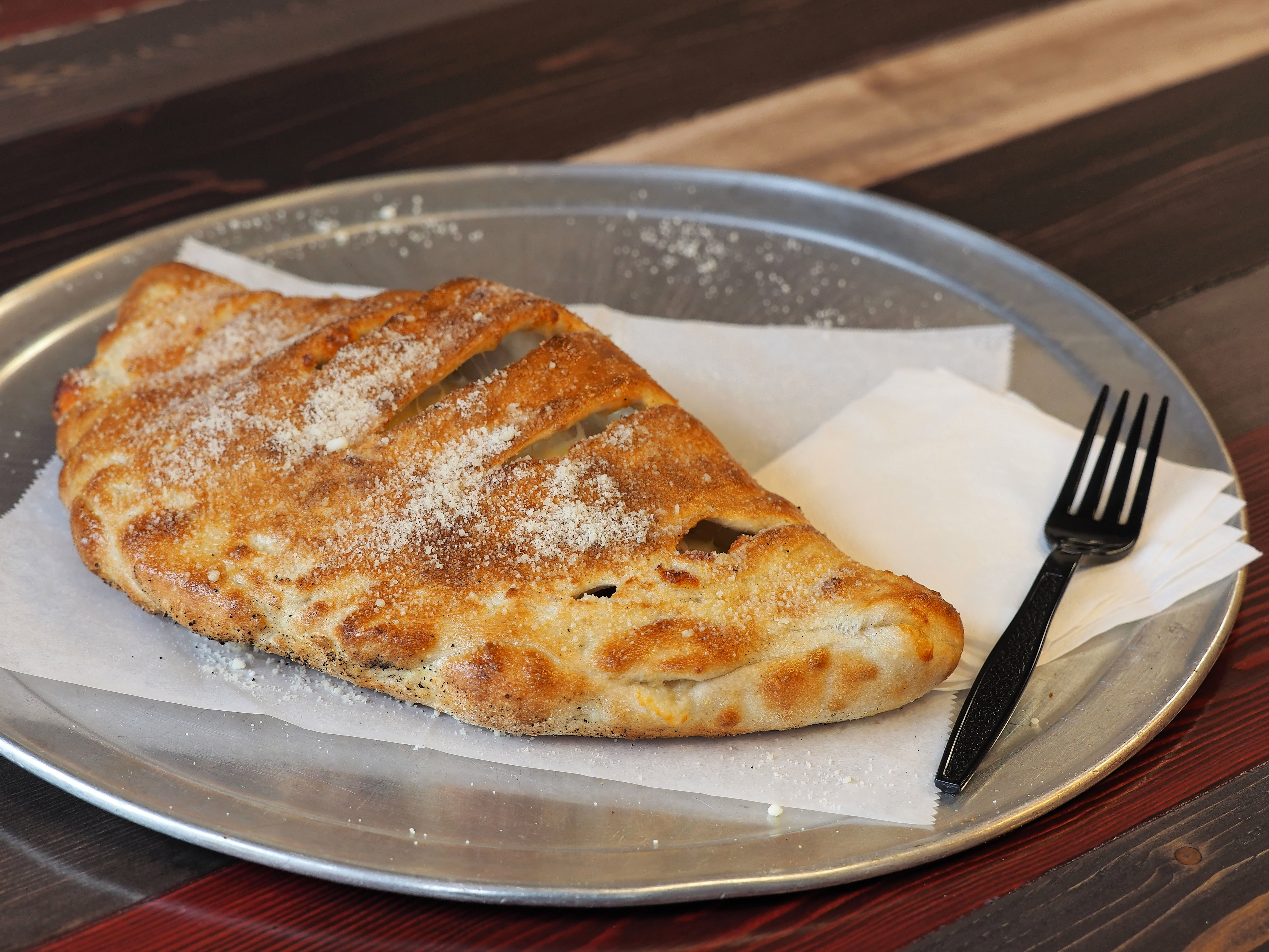 Order Cheese Calzone food online from Mama'z Kitchen store, Cleveland on bringmethat.com