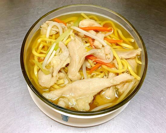 Order Chicken Noodle Soup 鸡面汤 food online from China Dragon store, Anoka on bringmethat.com