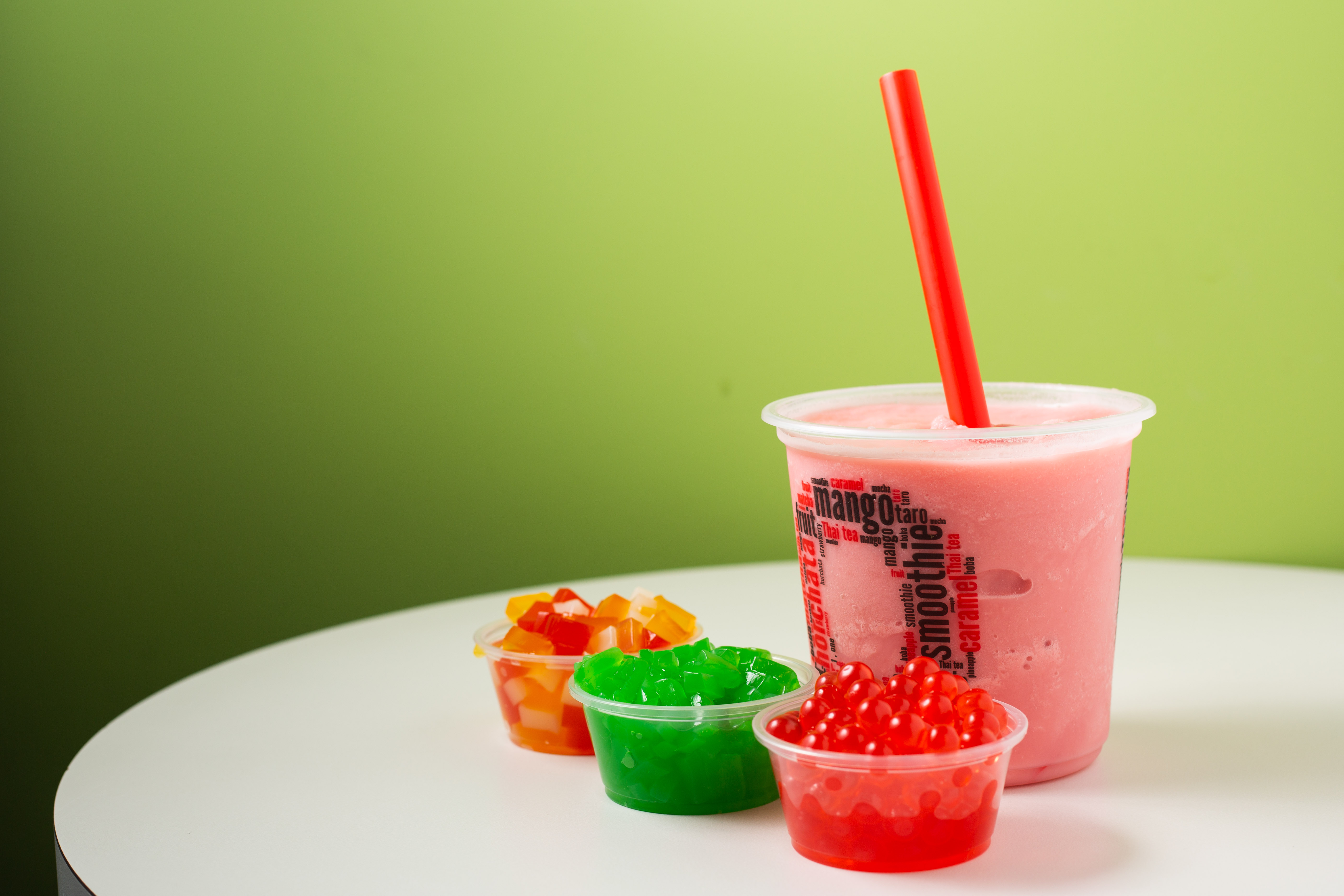 Order Strawberry smoothie food online from Uno Tea House store, Monrovia on bringmethat.com