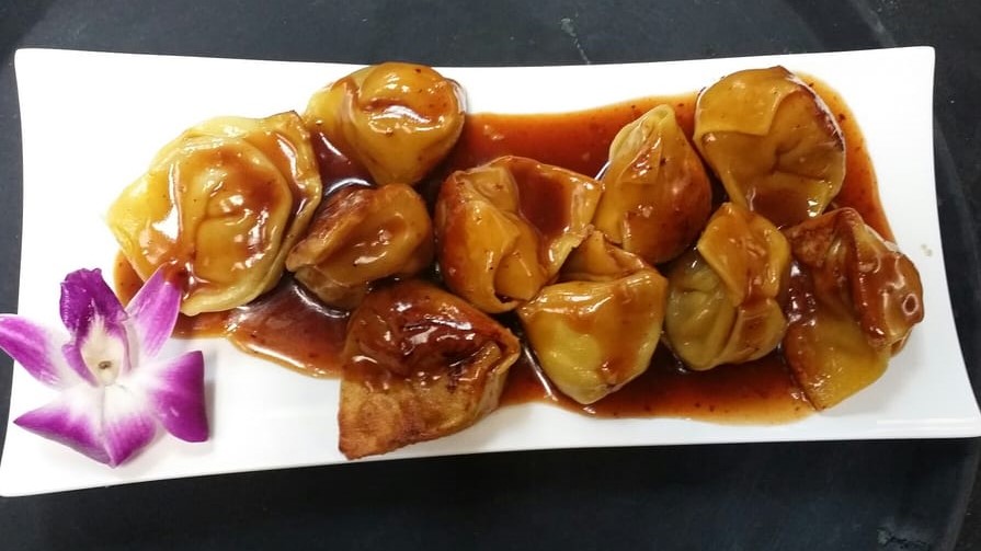 Order 16. Pan Fried Wonton with Garlic Sauce food online from China Chef store, Edison on bringmethat.com