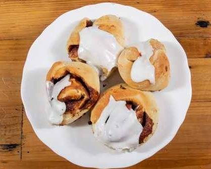 Order Cinnamon Rolls food online from The Pie Place store, Bethel Park on bringmethat.com