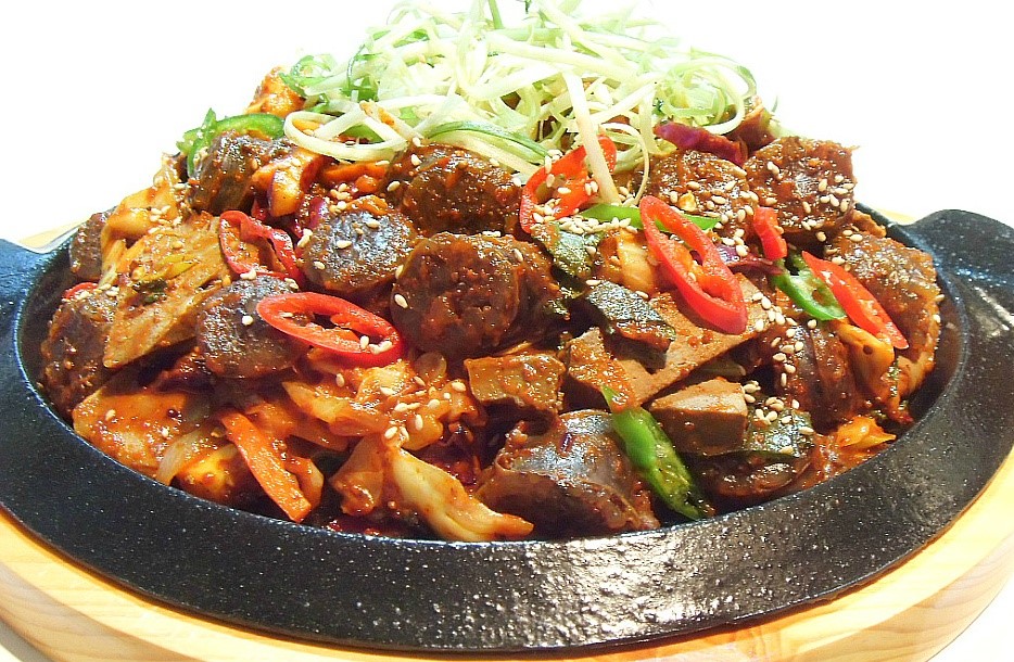 Order 순대볶음 Spicy Korean Sausage Pork Stir-Fried with Noodle food online from Duri Pocha store, Ridgefield on bringmethat.com