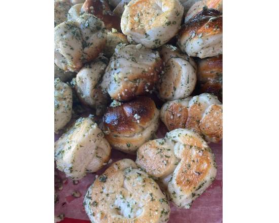 Order Garlic Knots (Six Pieces) food online from J2 PIZZA CAFE & SUSHI BAR store, Brooklyn on bringmethat.com