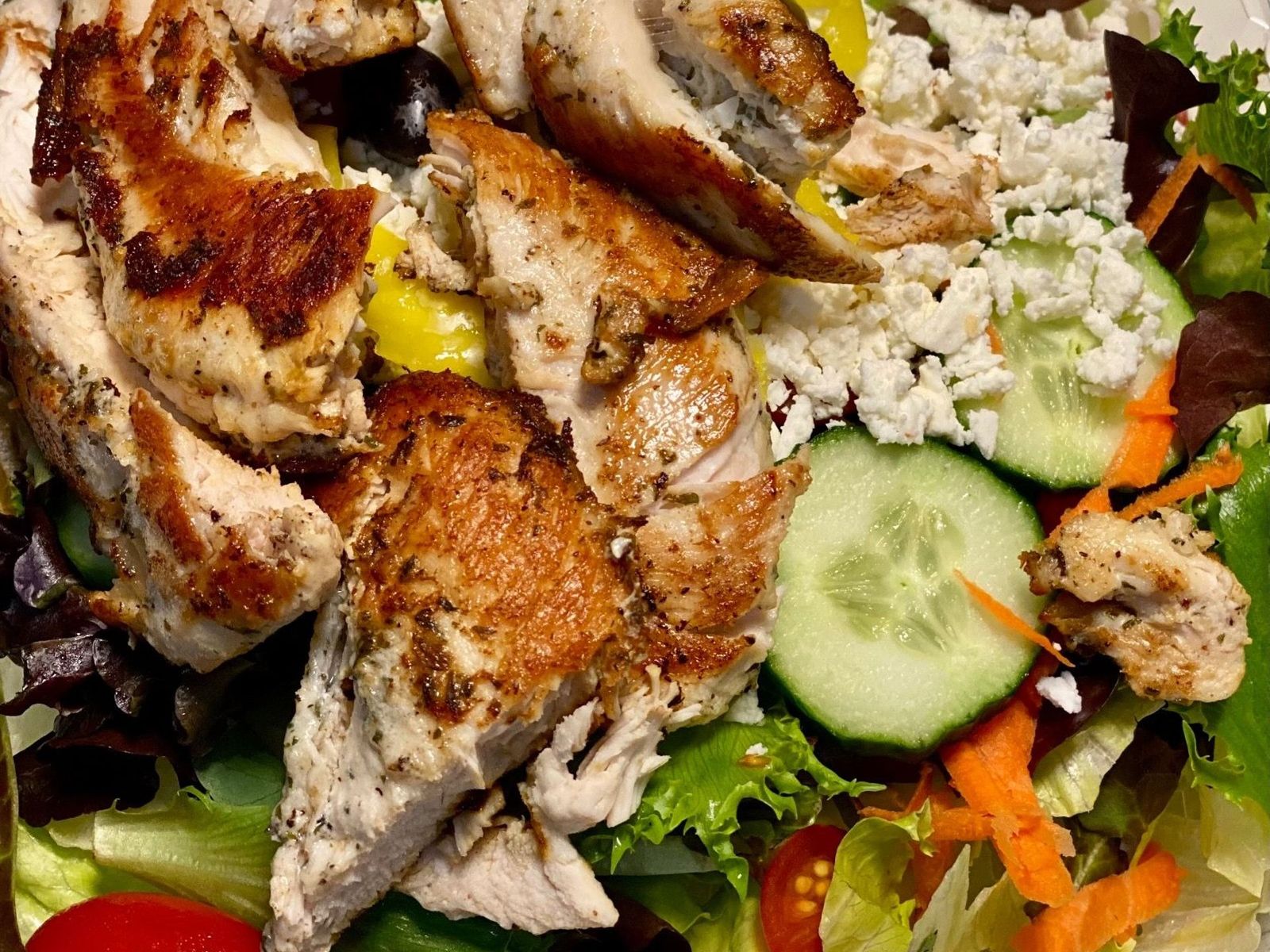 Order Grilled Chix Garden Salad food online from Lisa's Family Pizzeria store, Melrose on bringmethat.com