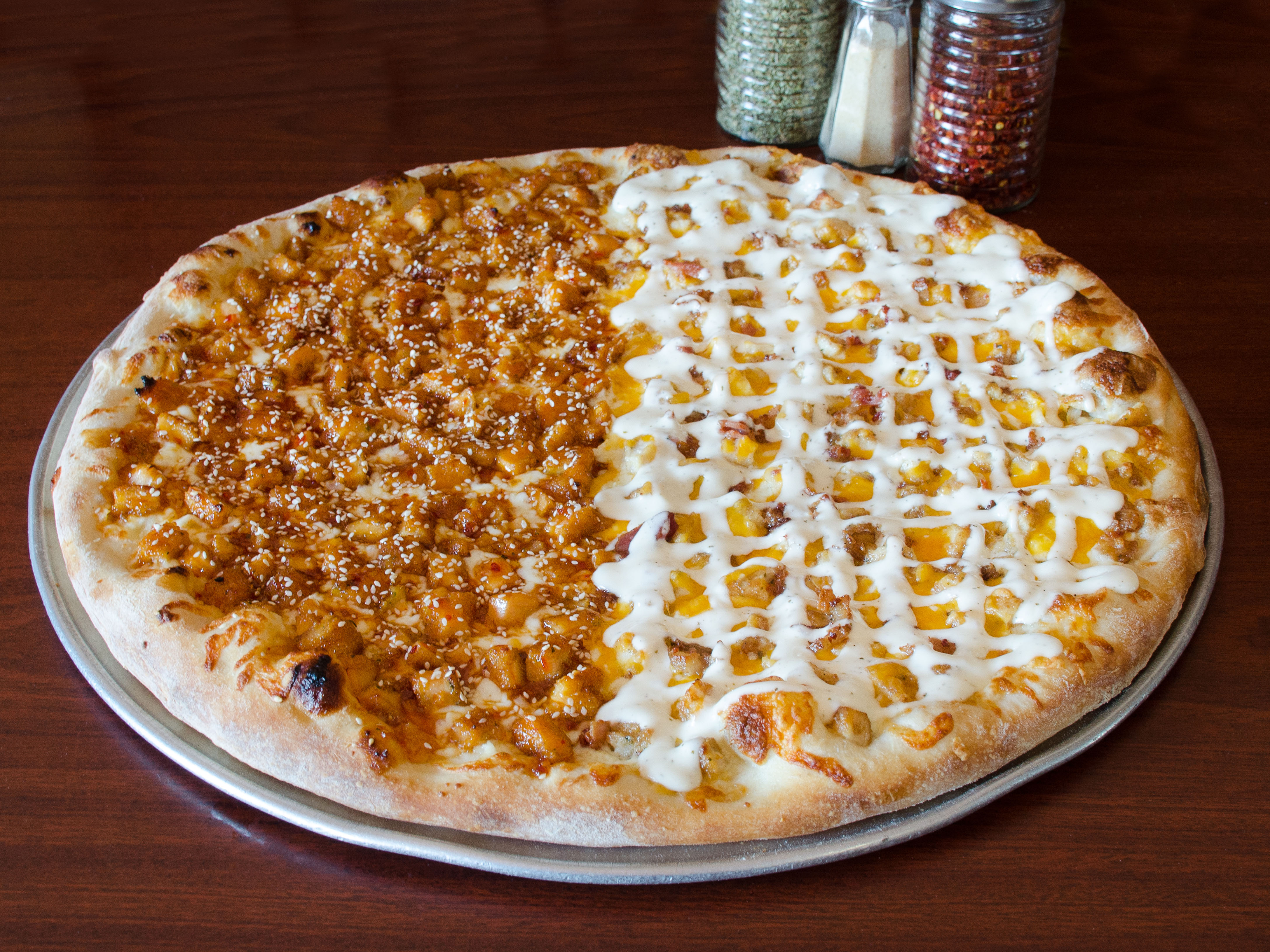Order Chicken Bacon Ranch Pizza food online from Cafe Boccellis store, East Meadow on bringmethat.com