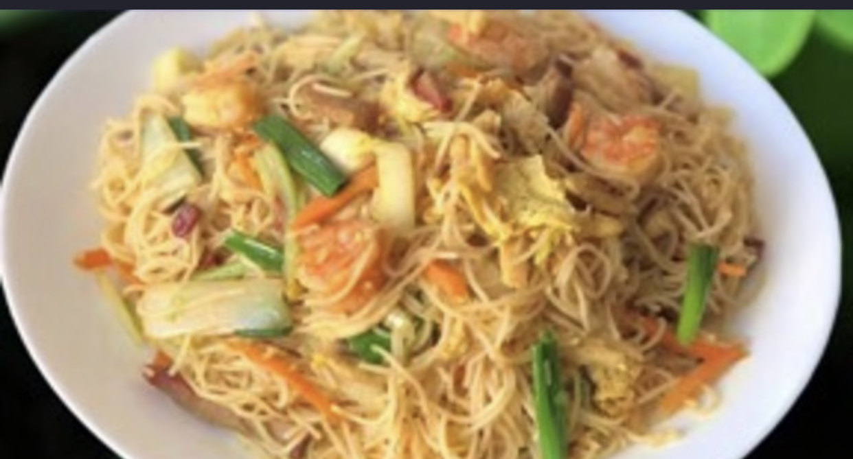 Order 121. Singapore Chow Mi Fun  food online from Peking City store, Katonah on bringmethat.com