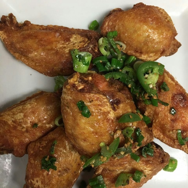 Order 13. Salt and Pepper Chicken Wings food online from Venus Cafe store, Covina on bringmethat.com
