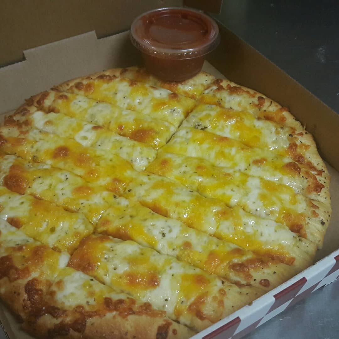 Order Cheese Bread food online from Papa G's Pizza, Pasta Cafe store, Wildomar on bringmethat.com