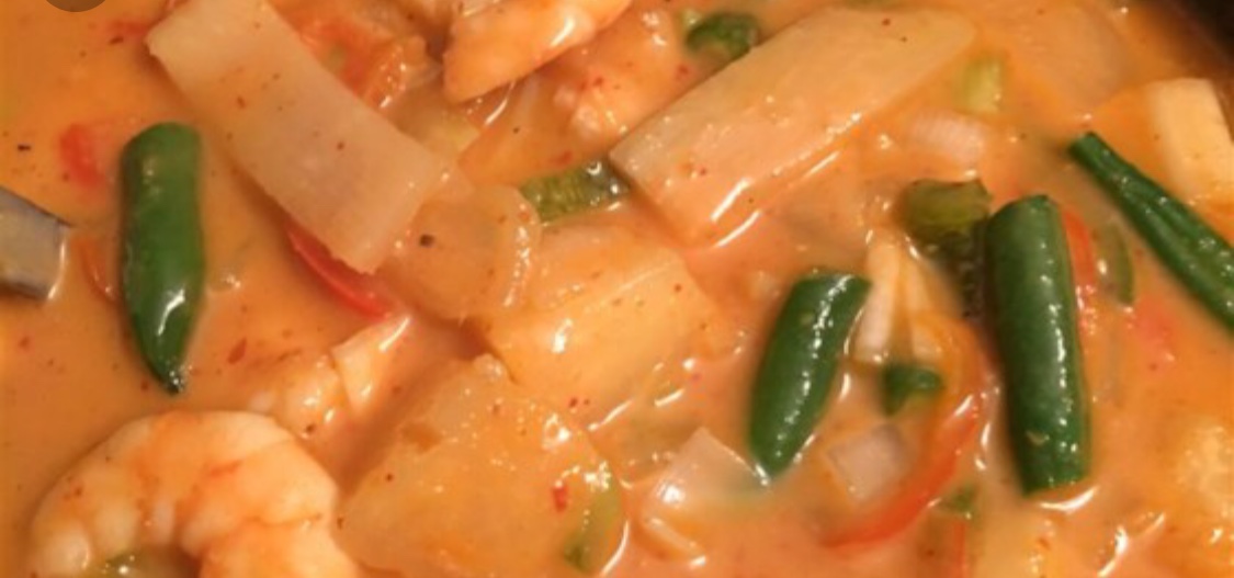 Order Panang Curry food online from Yummy Asian Bistro store, Fox River Grove on bringmethat.com