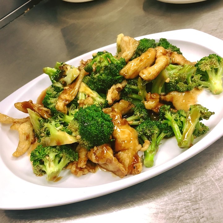 Order 85. Chicken with Broccoli food online from China Kitchen store, Ventura on bringmethat.com