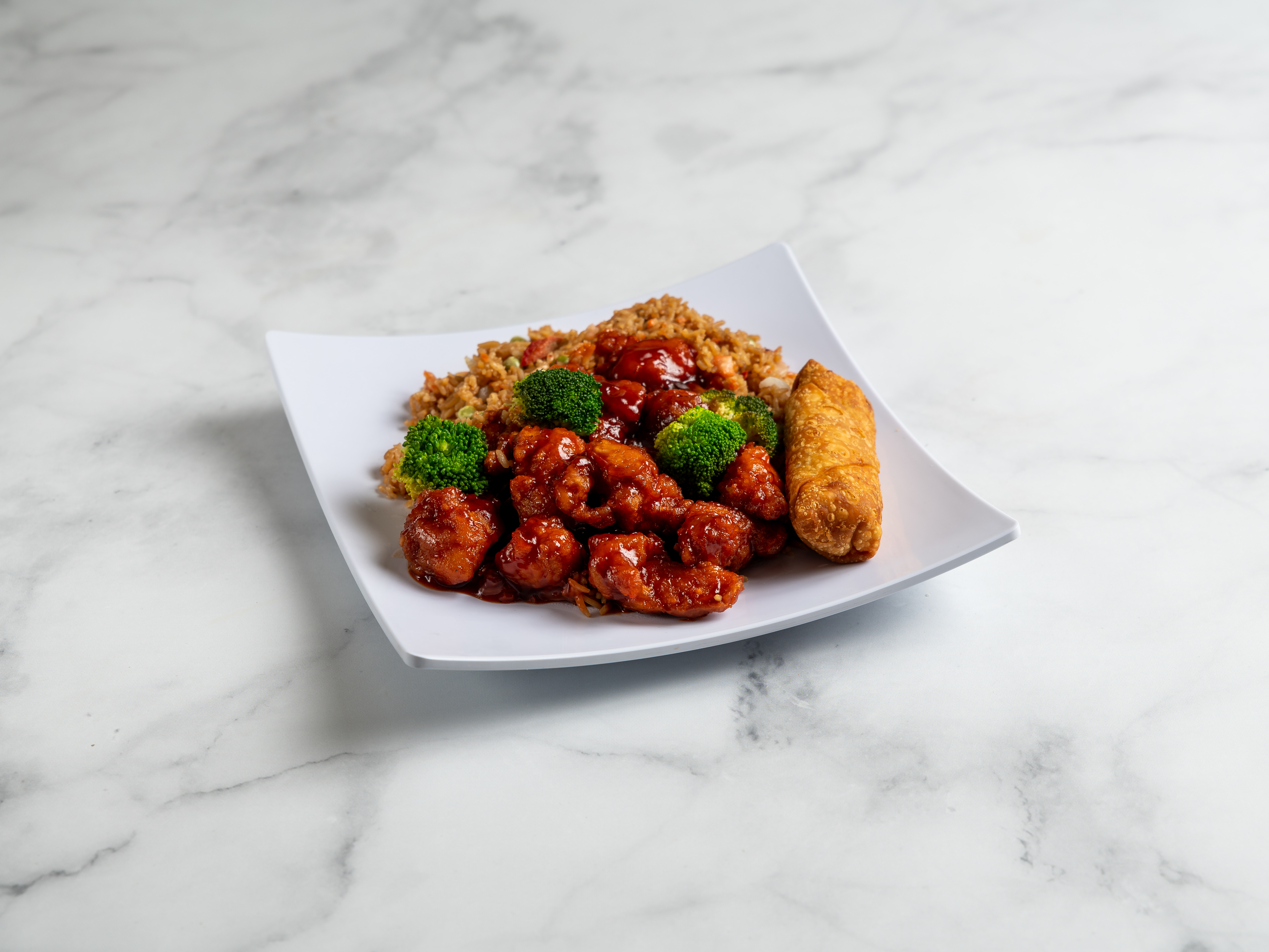 Order D19. General Tso's Chicken Dinner Combination  food online from Imperial 42 store, Harrisonburg on bringmethat.com