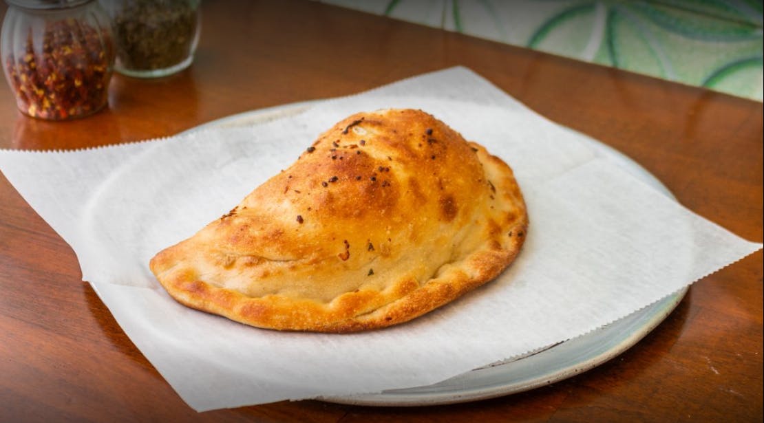 Order Cheese Calzone - Cheese Calzone food online from Due Fratelli - Jackson Heights store, Jackson Heights on bringmethat.com
