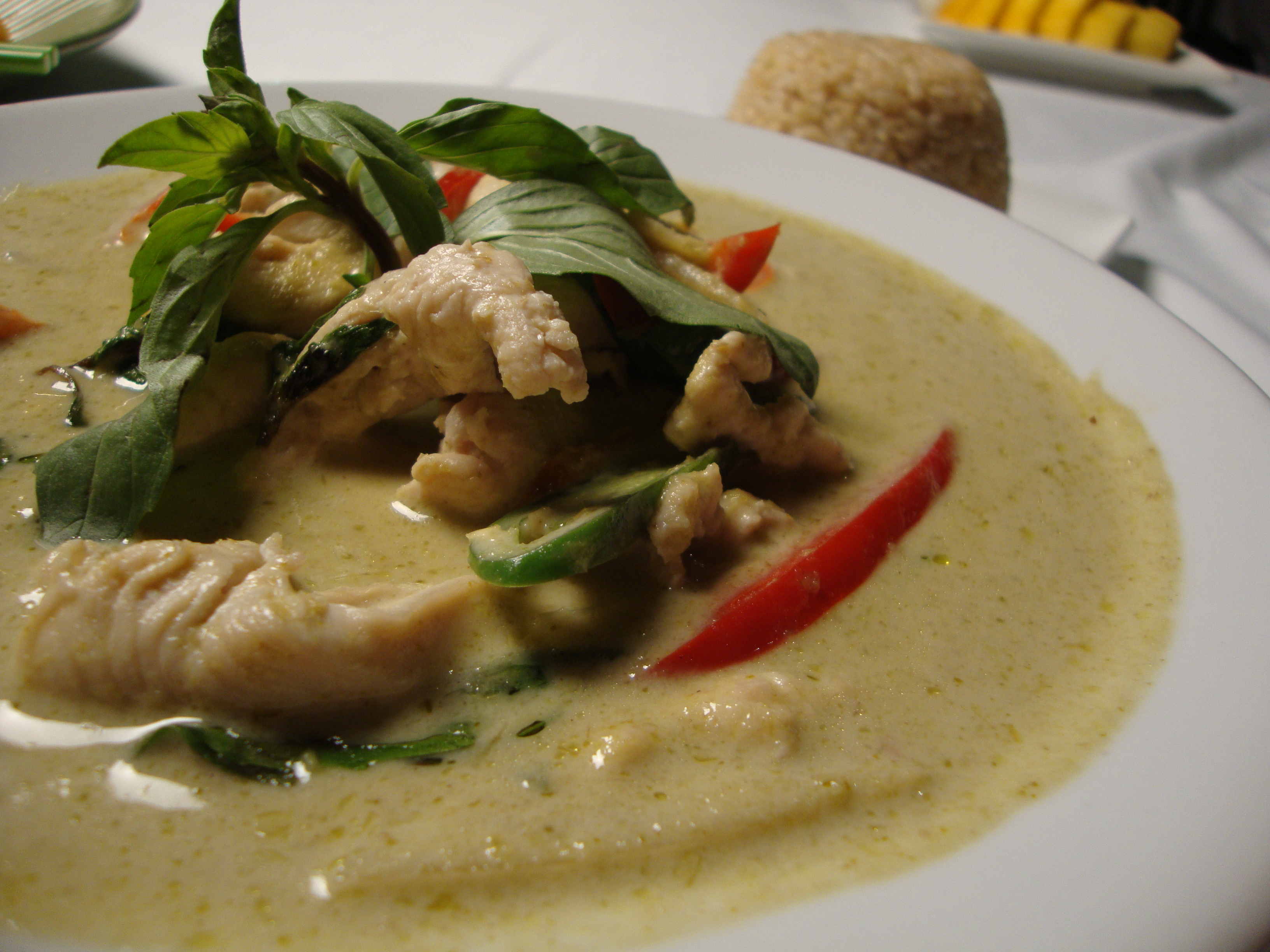Order Green Curry food online from Narai Thai Cuisine store, Downey on bringmethat.com