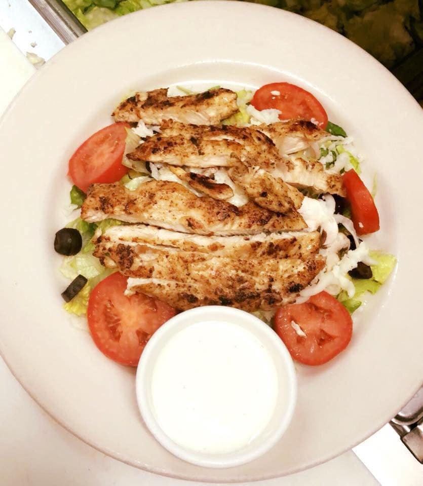 Order Roma's Salad with Chicken - Salad food online from Roma Italian Restaurant store, Sallisaw on bringmethat.com