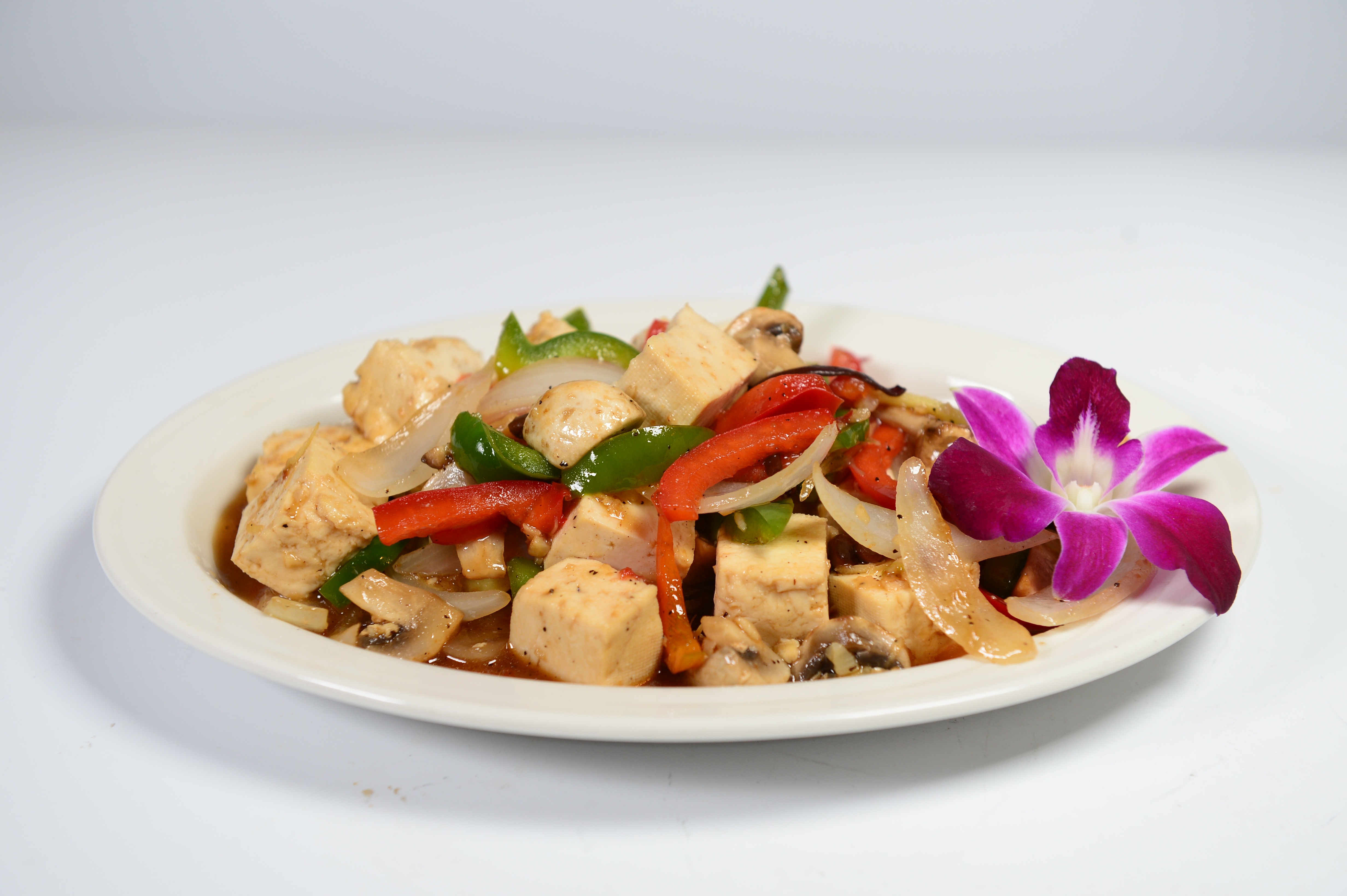 Order Pad King Sod & Tofu food online from Lemongrass Thai Cuisine store, San Francisco on bringmethat.com