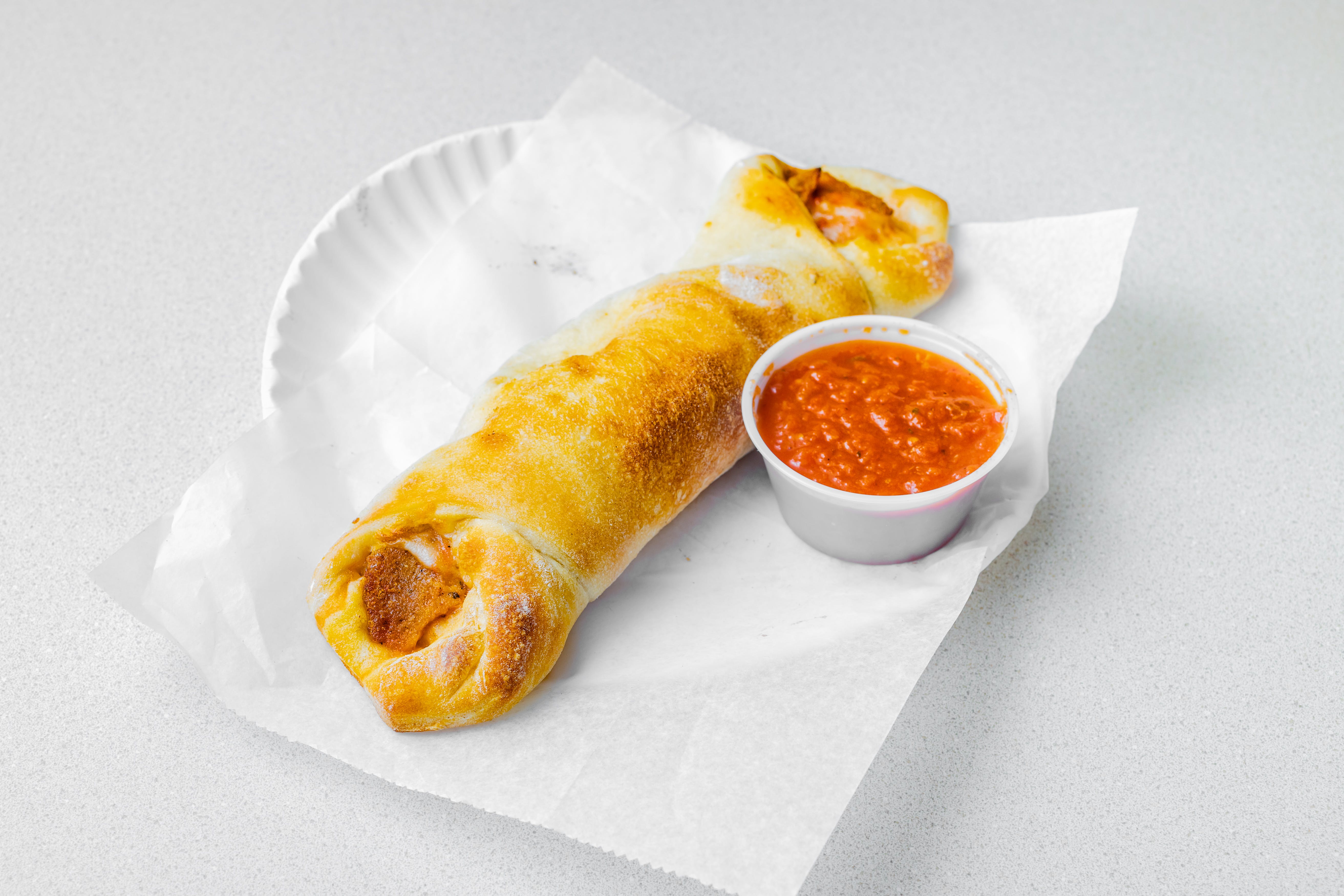 Order Chicken Roll - Rolls & Pinwheels food online from Fratelli's Pizzeria and Restaurant store, Flushing on bringmethat.com