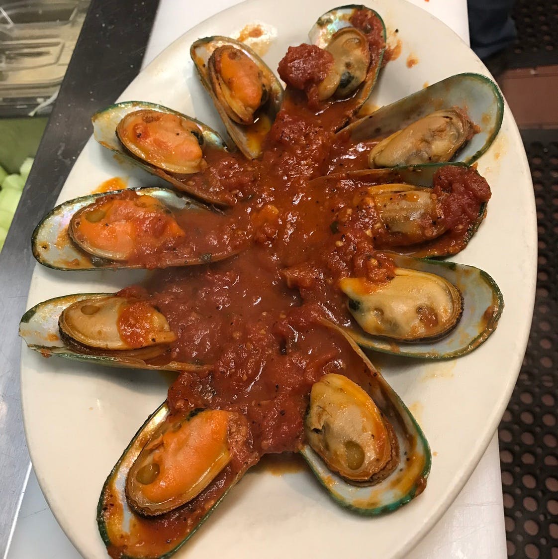 Order Mussels Marinara - Appetizer food online from Michelangelo's Pizza store, East Brunswick on bringmethat.com