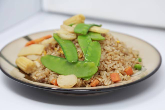 Order R1. Vegetables Fried Rice 菜炒飯 food online from Uncle Chen's Chinese Restaurant store, State College on bringmethat.com