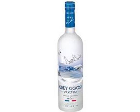 Order Grey Goose, 750mL vodka (40.0% ABV) food online from Pit Stop Liquor Mart store, El Monte on bringmethat.com