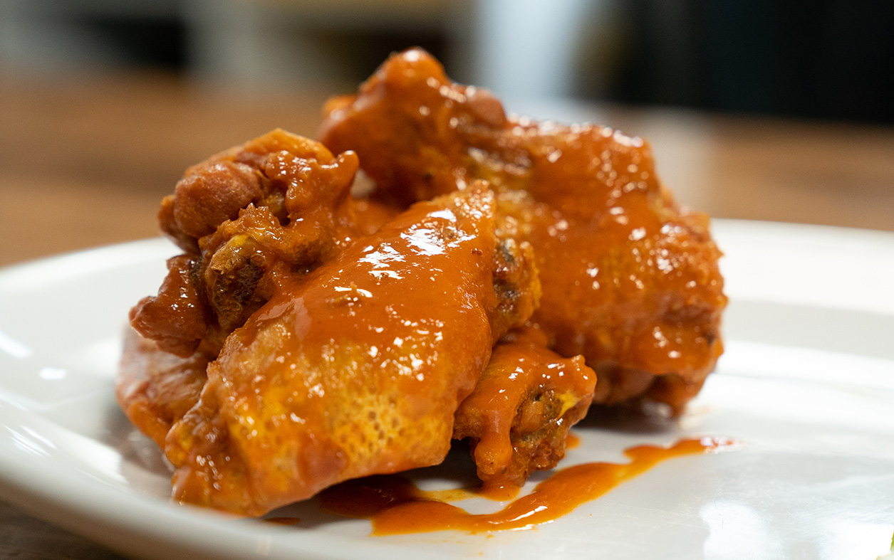 Order 6 Pieces Wings food online from Greenville Avenue Pizza Co store, Dallas on bringmethat.com