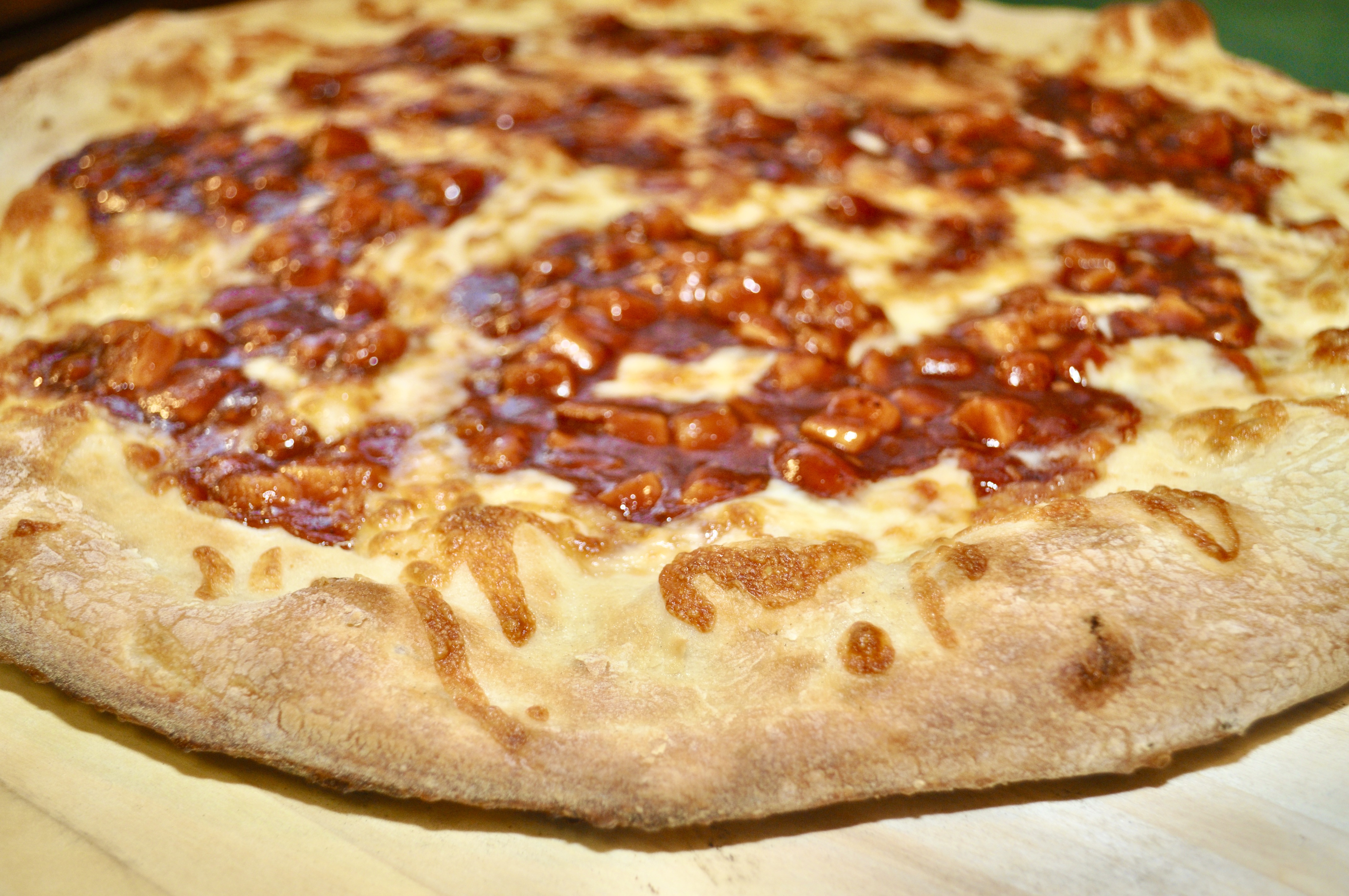 Order 16" BBQ Chicken Pizza  food online from Illianos Grill store, Norwich on bringmethat.com
