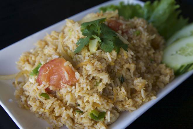 Order E06. Thai Style Fried Rice food online from New Thai Elephant store, San Mateo on bringmethat.com