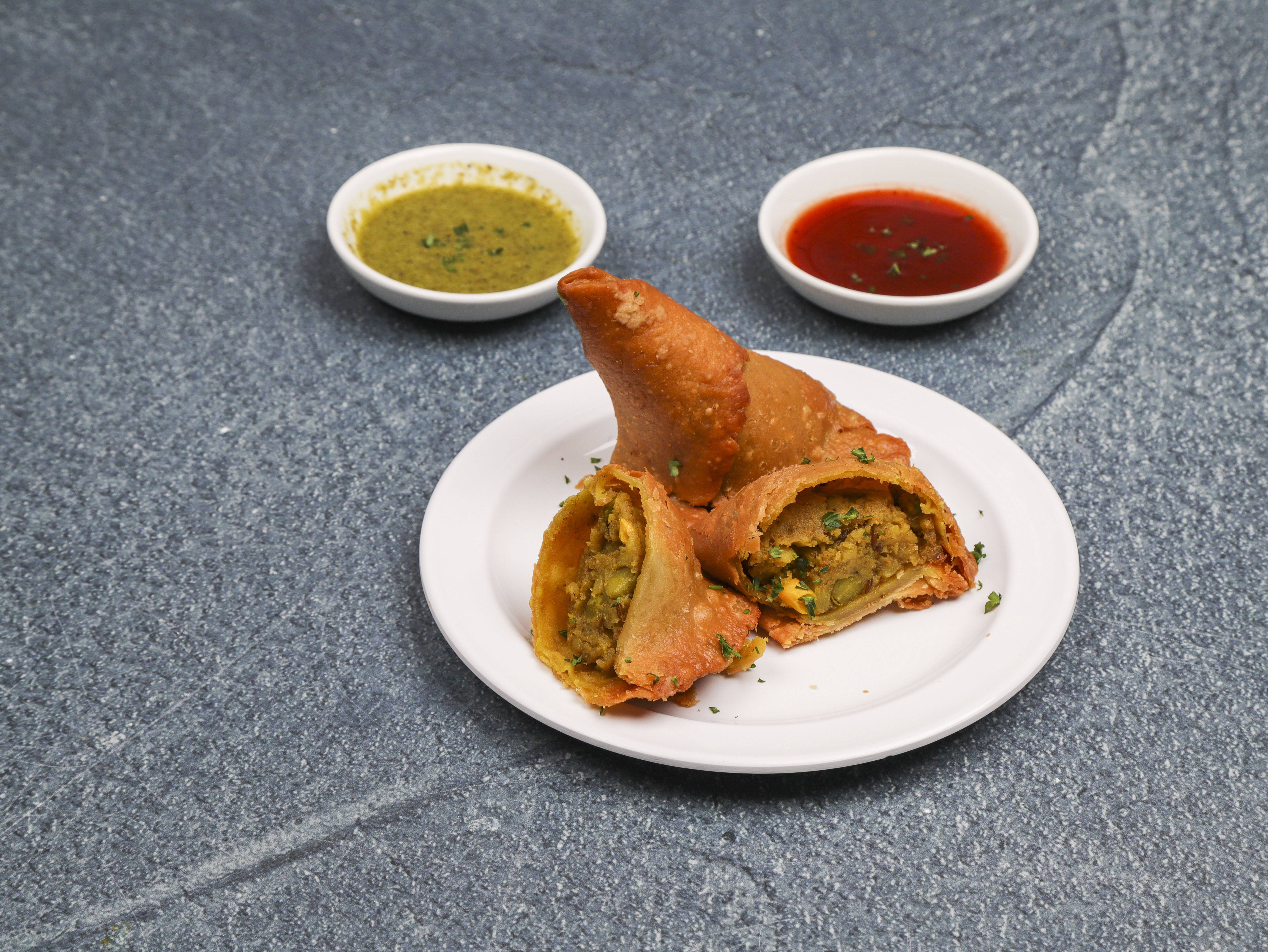 Order Veggie Samosa food online from The Royal Indian Cuisine store, Philadelphia on bringmethat.com