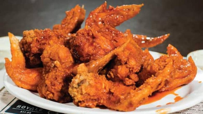 Order Hot Wings (5) food online from Dallas bbq store, New York on bringmethat.com