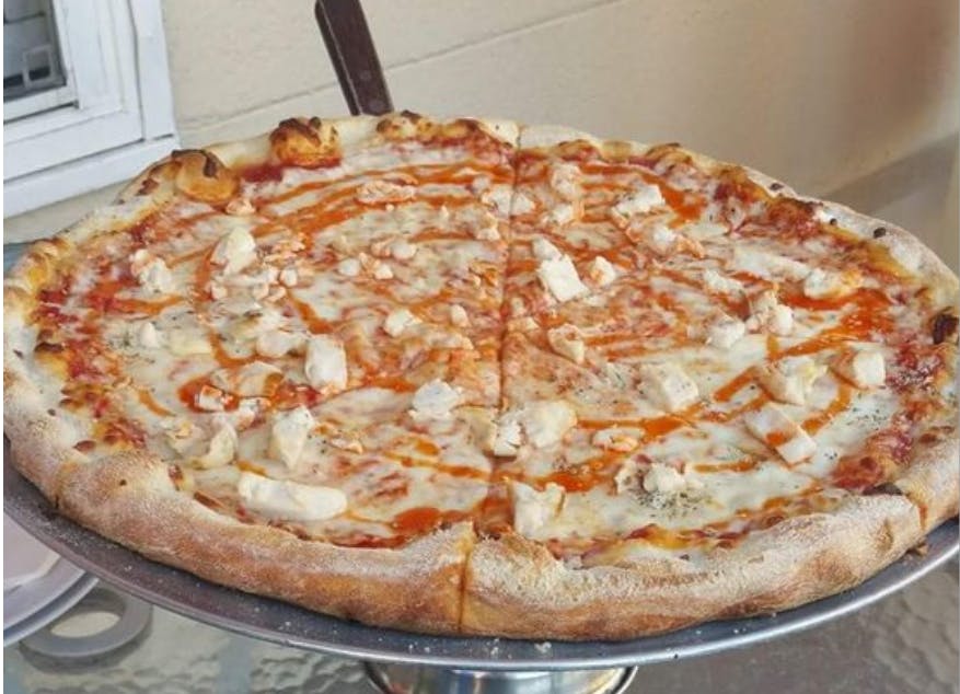 Order Buffalo Chicken Pizza - 14'' food online from Roma Pizza store, Virginia Beach on bringmethat.com