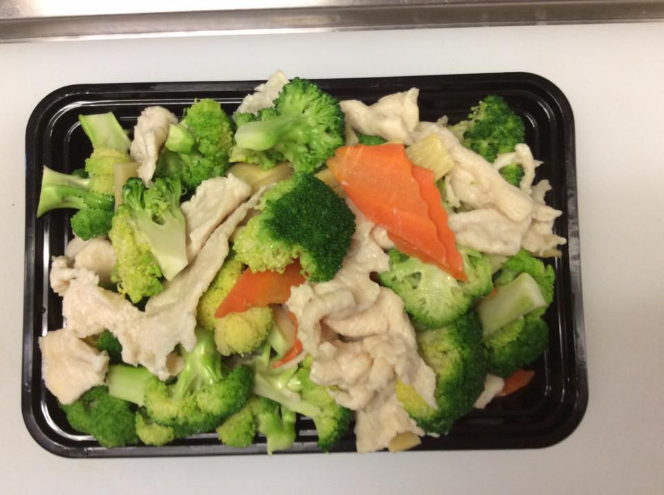 Order D3. Steamed Chicken with Broccoli food online from Mr Wok store, Indianapolis on bringmethat.com