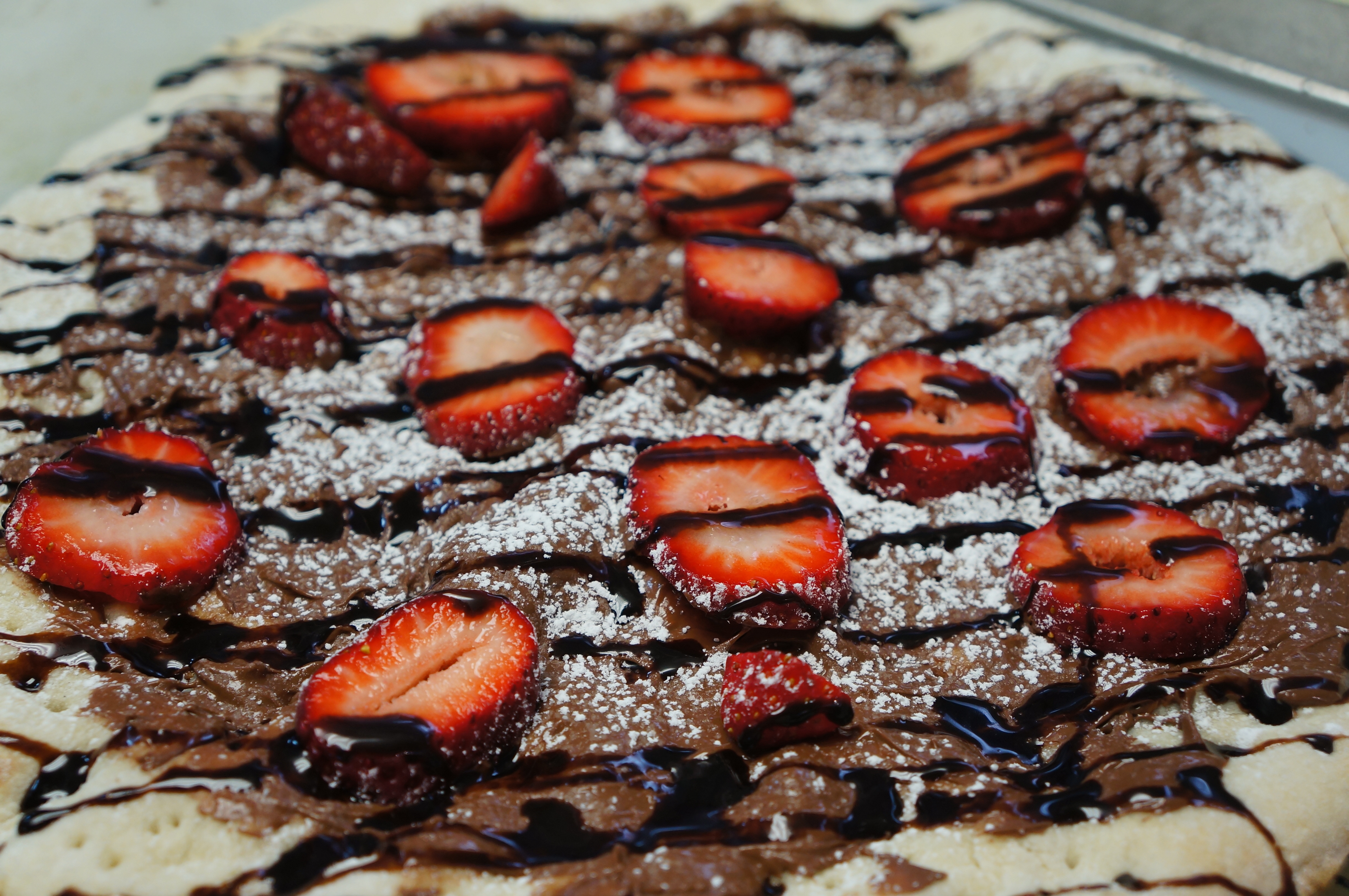 Order Nutella Pizza with Strawberries food online from Pizza E Birra store, San Diego on bringmethat.com