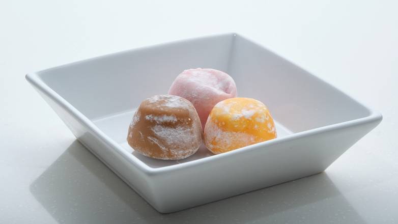 Order DELIVERY Mochi - Choose Three Flavors food online from Koibito Poke store, Phoenix on bringmethat.com