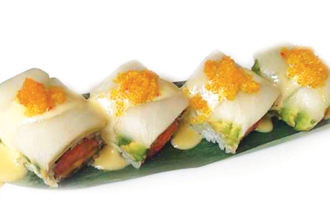 Order Snow White Roll food online from Mika Sushi 3 store, Denver on bringmethat.com