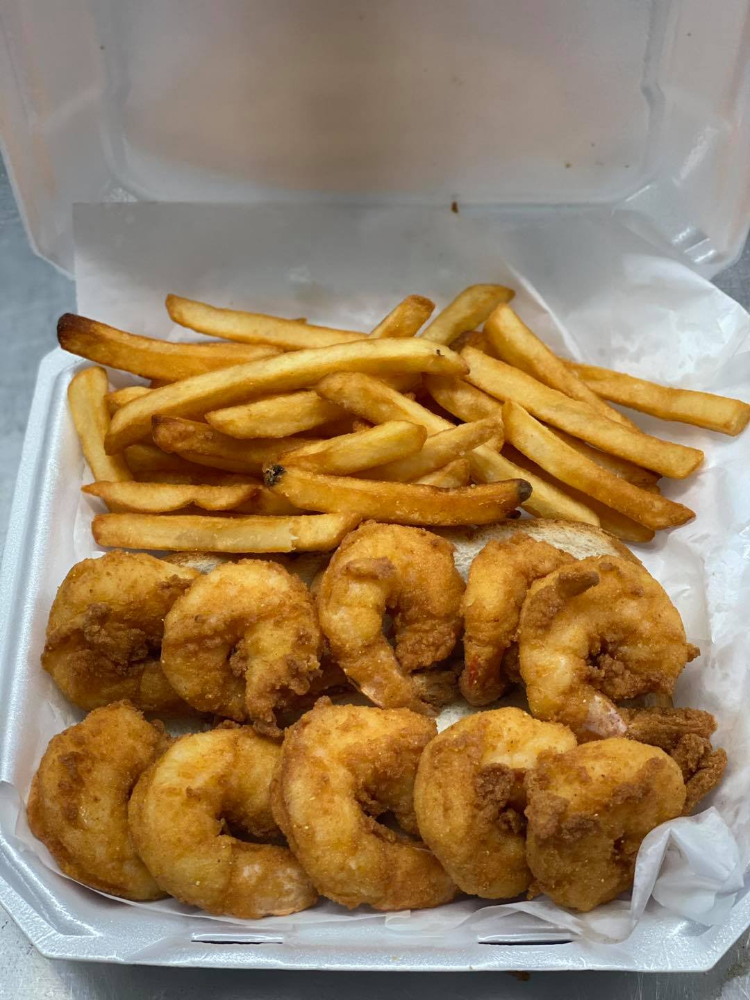 Order 10 Jumbo Shrimps Dinner food online from Sharks Fish & Chicken store, Decatur on bringmethat.com