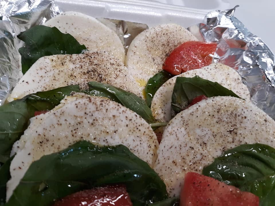 Order Caprese - Appetizer food online from Twins Pizza store, Dublin on bringmethat.com