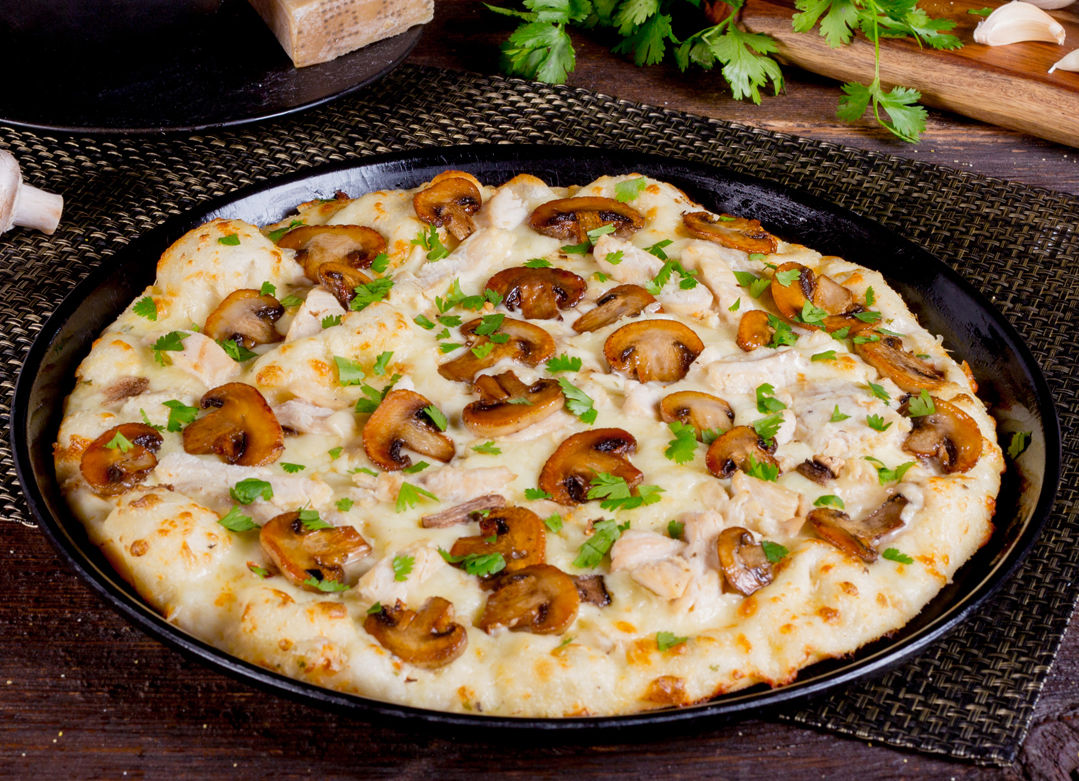 Order Rustic Garlic Chicken Pizza food online from Shakeys Pizza Parlor store, Victorville on bringmethat.com