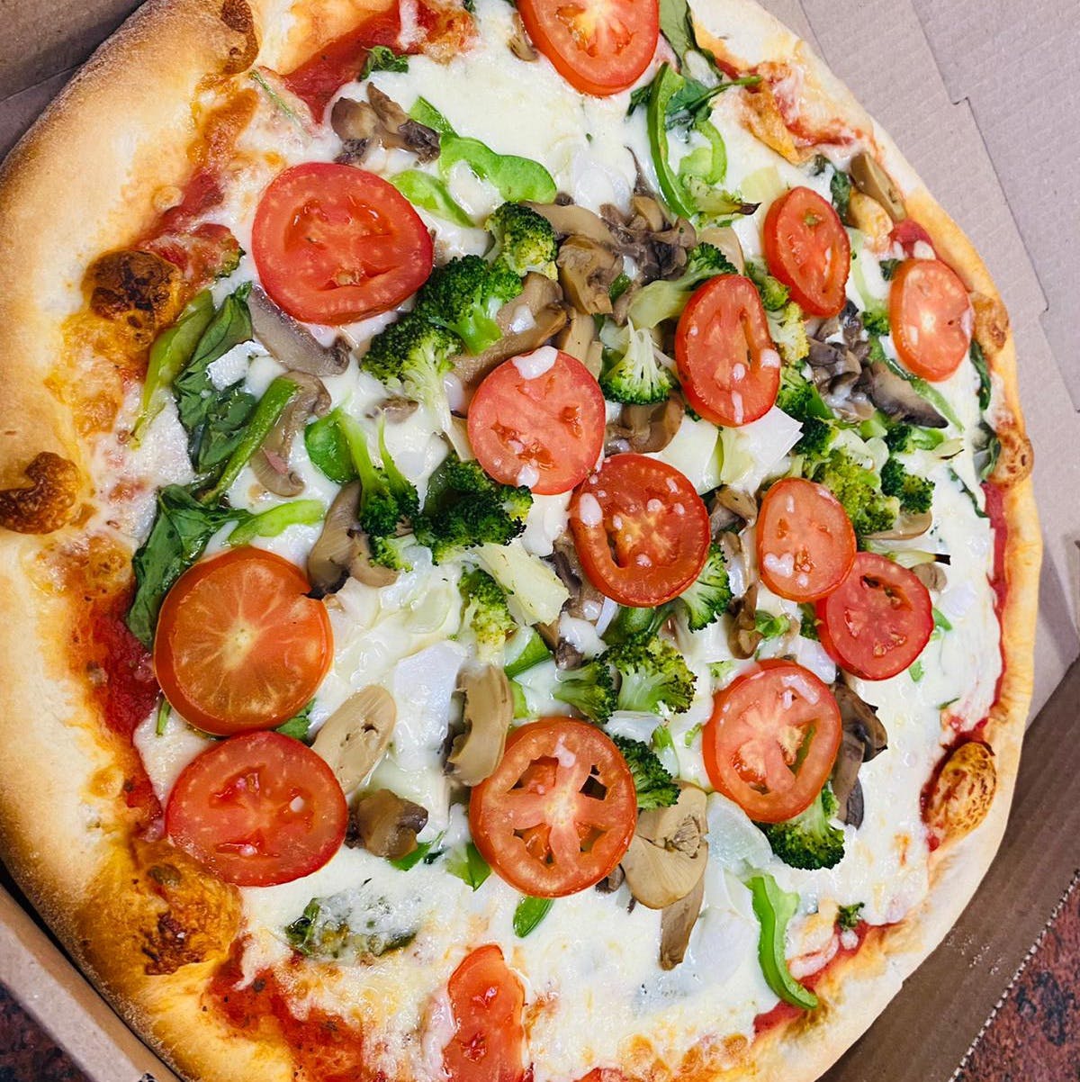 Order Vegetarian Pizza - Medium 14" food online from Vito Pizza And Grill store, Spring City on bringmethat.com