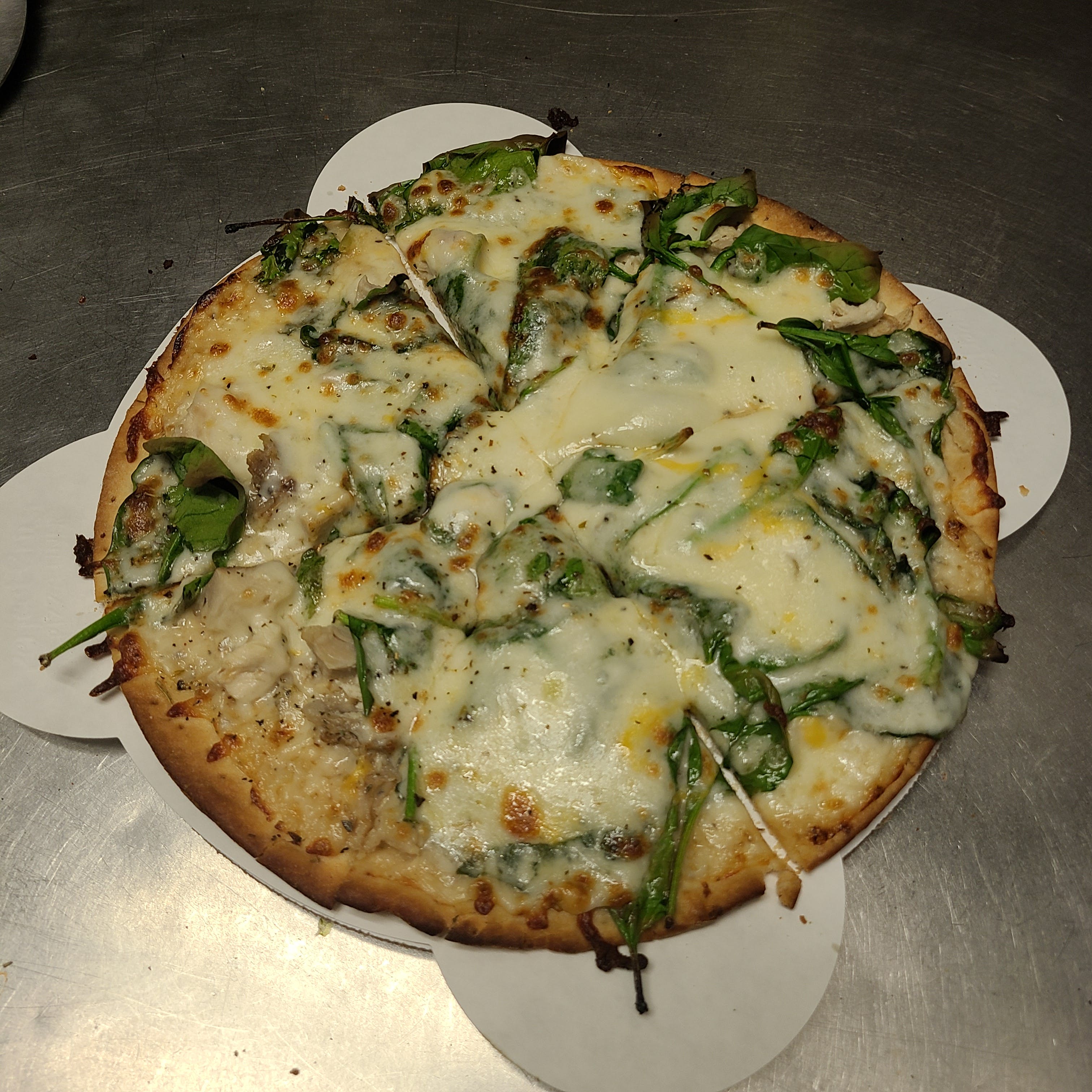 Order Chicken Alfredo Pizza - 10'' (Serves 1-2) food online from Timber Creek Pizza store, Lake Mills on bringmethat.com