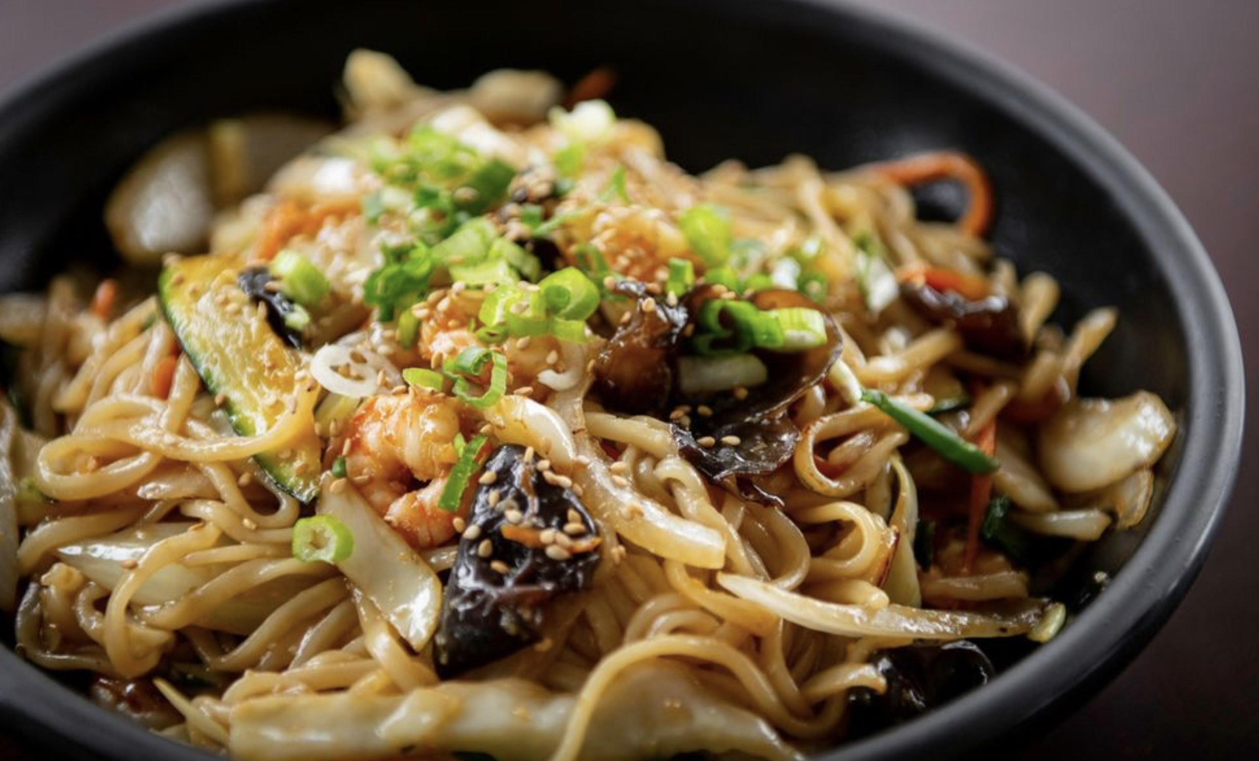 Order Shrimp Mongolian Noodles 새우 몽골리안  food online from Kimbap Paradise store, La Mirada on bringmethat.com